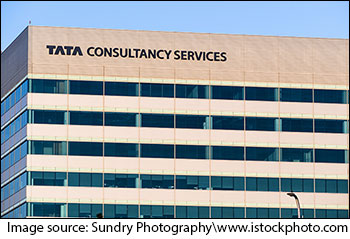 Why TCS Share Price Is Falling?
