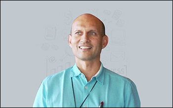 Big Whale Ashish Kacholia Buys 3.7% Stake in this Smallcap Stock