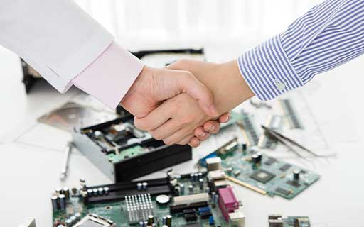 A Step Closer to India's Own Silicon Valley: Vedanta to Set Up a Semiconductor Plant in Gujarat