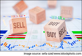 Will Investors Choose Dixon Over HUL in 2024