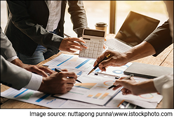 Top 5 Stocks Mutual Funds Bought and Sold in April 2023