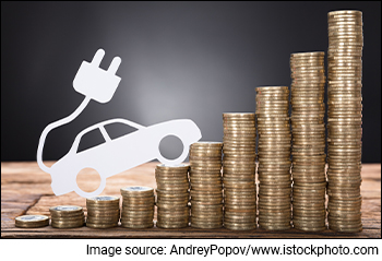 Top 5 EV Stocks Which Pay Good Dividends