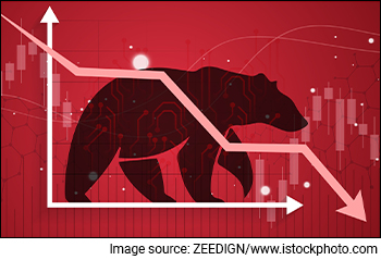 Sensex Today Ends 100 Points Lower | Tata Power Tanks 6% | HDFC Bank & Tata Motors Top Losers