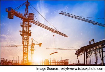 Top 5 Crane Stocks All Set to Ride the Infra Wave
