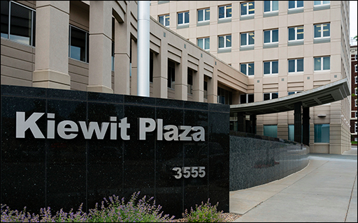 Warren Buffett Sells Apple Stake. Is he Worried About a Market Correction