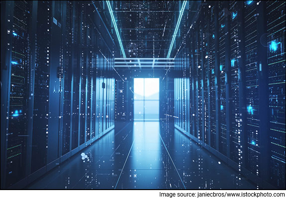 the-concept-of-information-stream-moving-through-servers-in-data-center