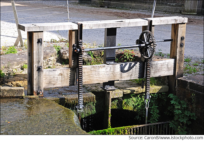 World's First Water Powered Cotton Spinning Mill: The Start of the First Technological Revolution?