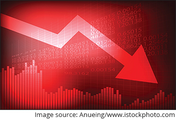 Sensex Falls 450 Points as Banking, FMCG Stocks Witness Selling; ONGC & HDFC Top Losers