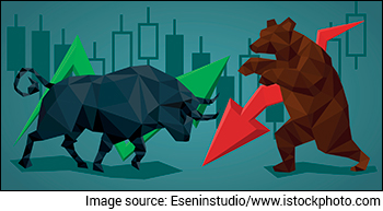 Sensex Ends 137 Points Lower, Nifty Falls Below 15,800; Banking & Metal Stocks Witness Selling
