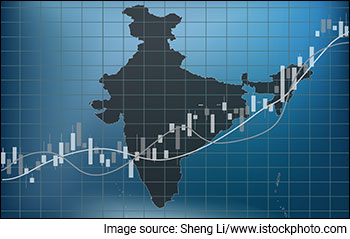 Sensex Today Trades Marginally Lower | Sun Pharma Jumps 3% Post Q2 Results | Dr Reddy's Lab & ITC Top Gainers